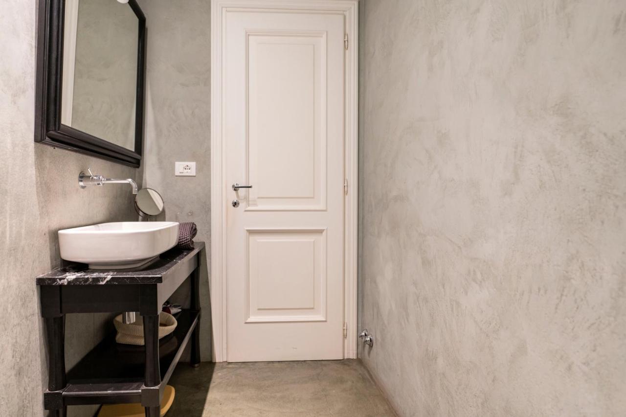 Boutique Apartment With Private Rooms And Garden Oasis Florence Exterior photo